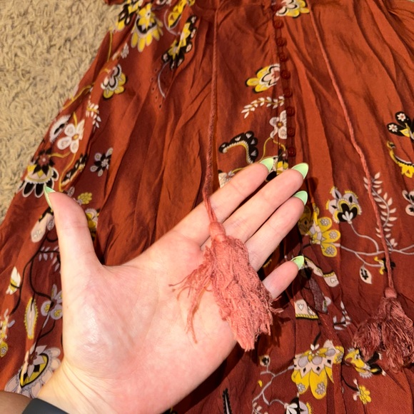 Flower Dress - Picture 4 of 9